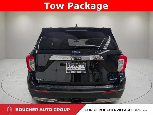 Certified 2022 Ford Explorer XLT w/ Equipment Group 202A image 6