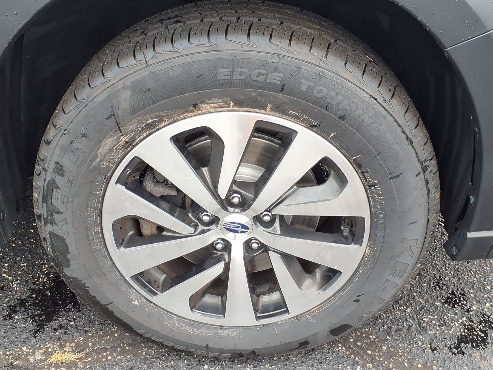 Used 2023 Subaru Outback Premium AWD/4WD image 17