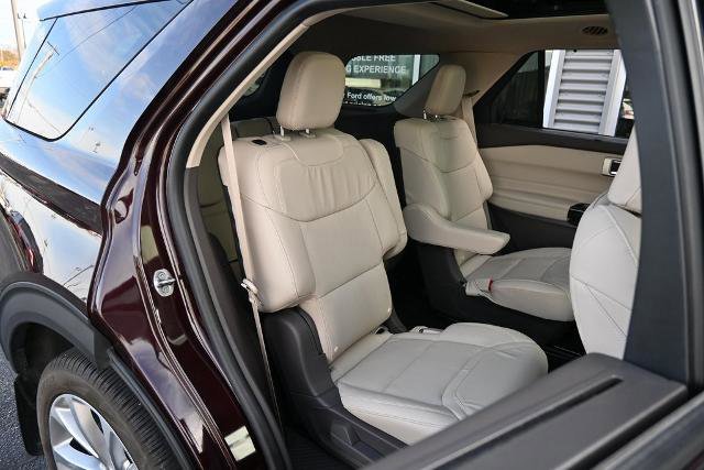 Certified 2022 Ford Explorer Platinum w/ Equipment Group 601A image 28
