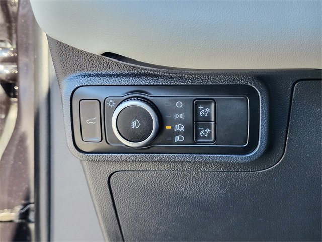 Certified 2025 Ford Explorer Platinum w/ LUX Leather Package image 26