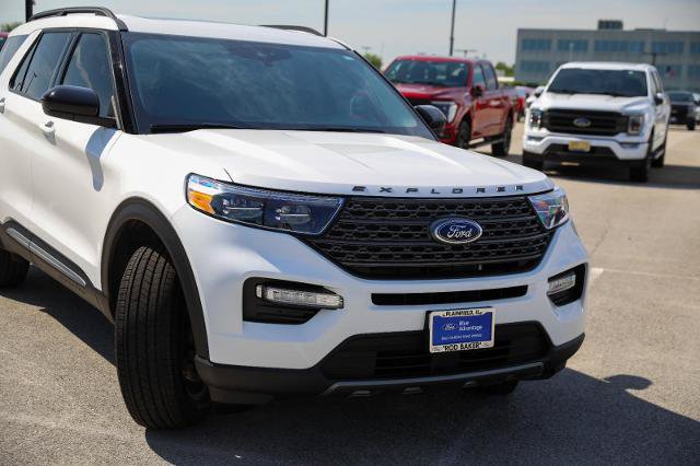 Certified 2024 Ford Explorer XLT w/ XLT Sport Appearance Package AWD/4WD image 4