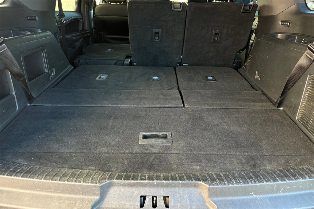 Certified 2020 Ford Expedition XLT w/ Equipment Group 202A image 16