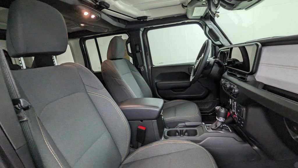 Used 2025 Jeep Wrangler Unlimited Sport S 4xe AWD/4WD image 37