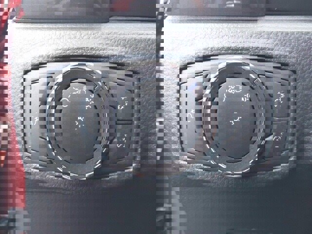 Certified 2019 Ford Ranger Lariat w/ Equipment Group 501A Mid image 16