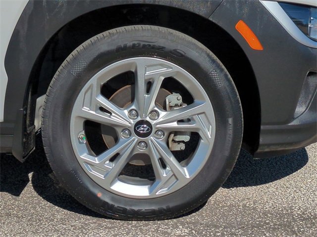 Used 2022 Hyundai Kona SEL image 11