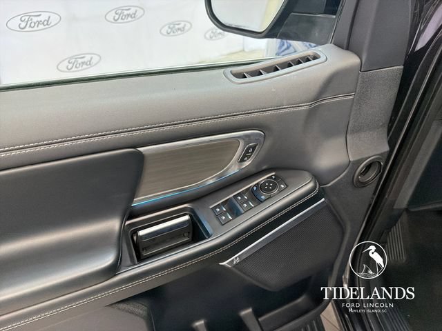 Certified 2025 Ford Expedition Platinum w/ Driver's Package AWD/4WD image 15