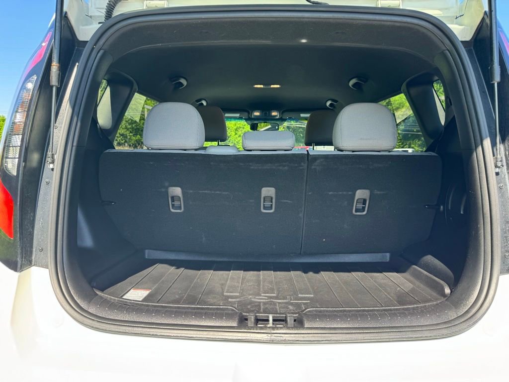 Used 2019 Kia Soul FWD image 31