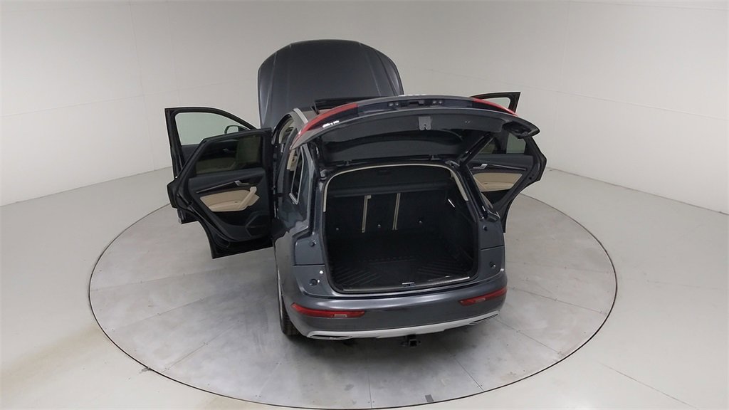 Used 2019 Audi Q5 Prestige w/ Prestige Package image 50