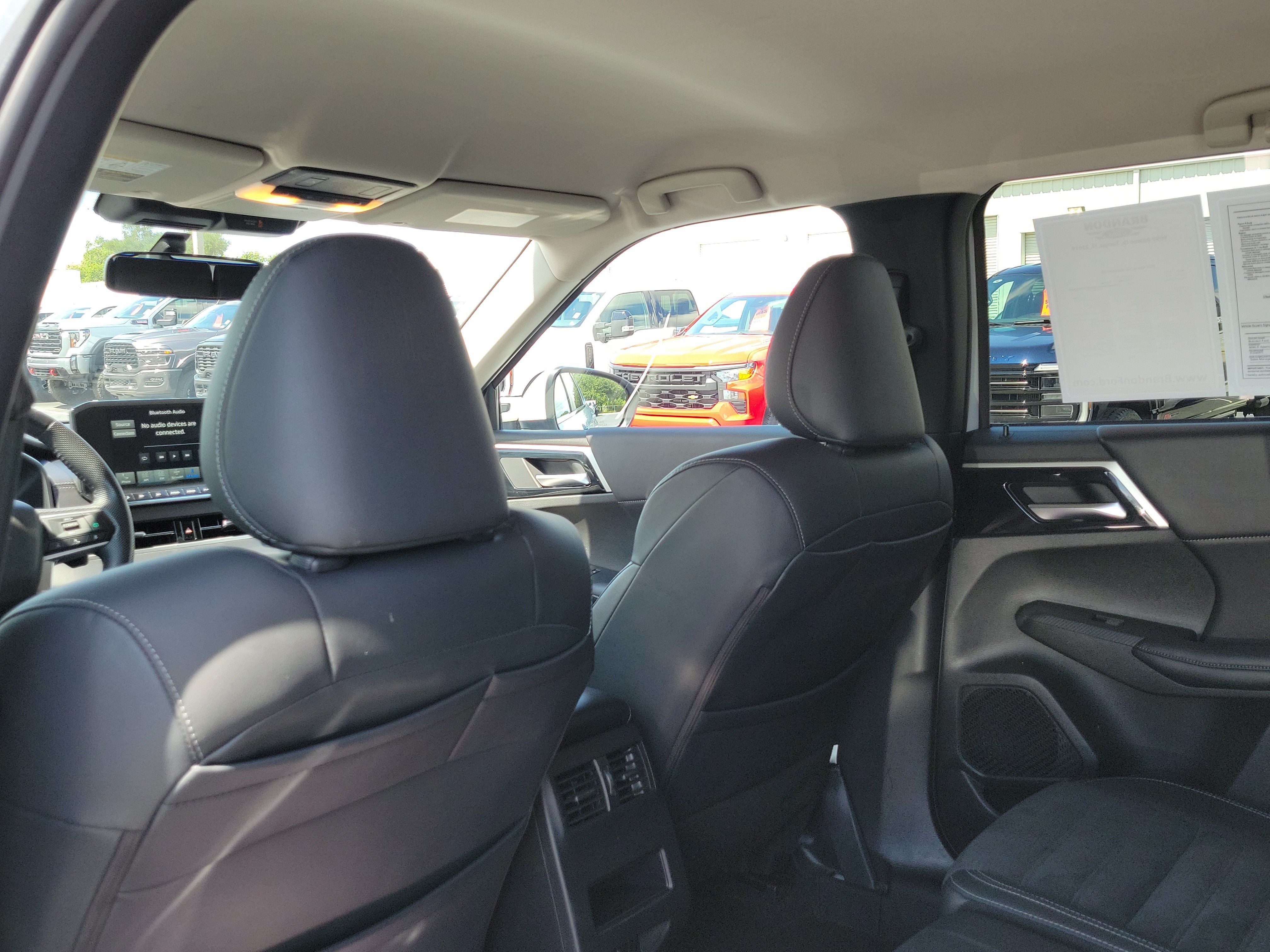 Used 2024 Mitsubishi Outlander SE FWD image 13