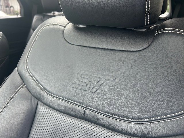 Certified 2023 Ford Explorer ST-Line w/ Class IV Trailer Tow Package image 13