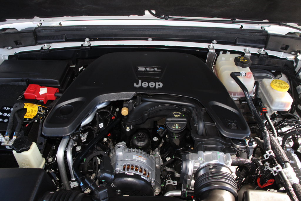 Used 2021 Jeep Wrangler Unlimited Rubicon AWD/4WD image 29