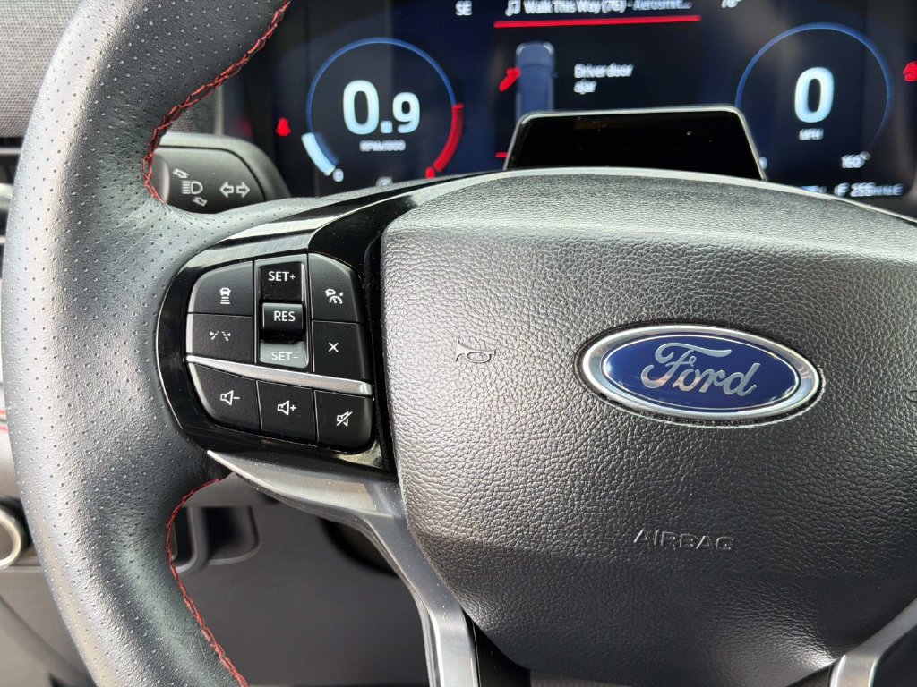 Certified 2025 Ford Explorer ST-Line w/ Premium Package RWD image 25