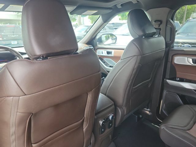 Certified 2023 Ford Explorer King Ranch w/ Technology Package RWD image 15