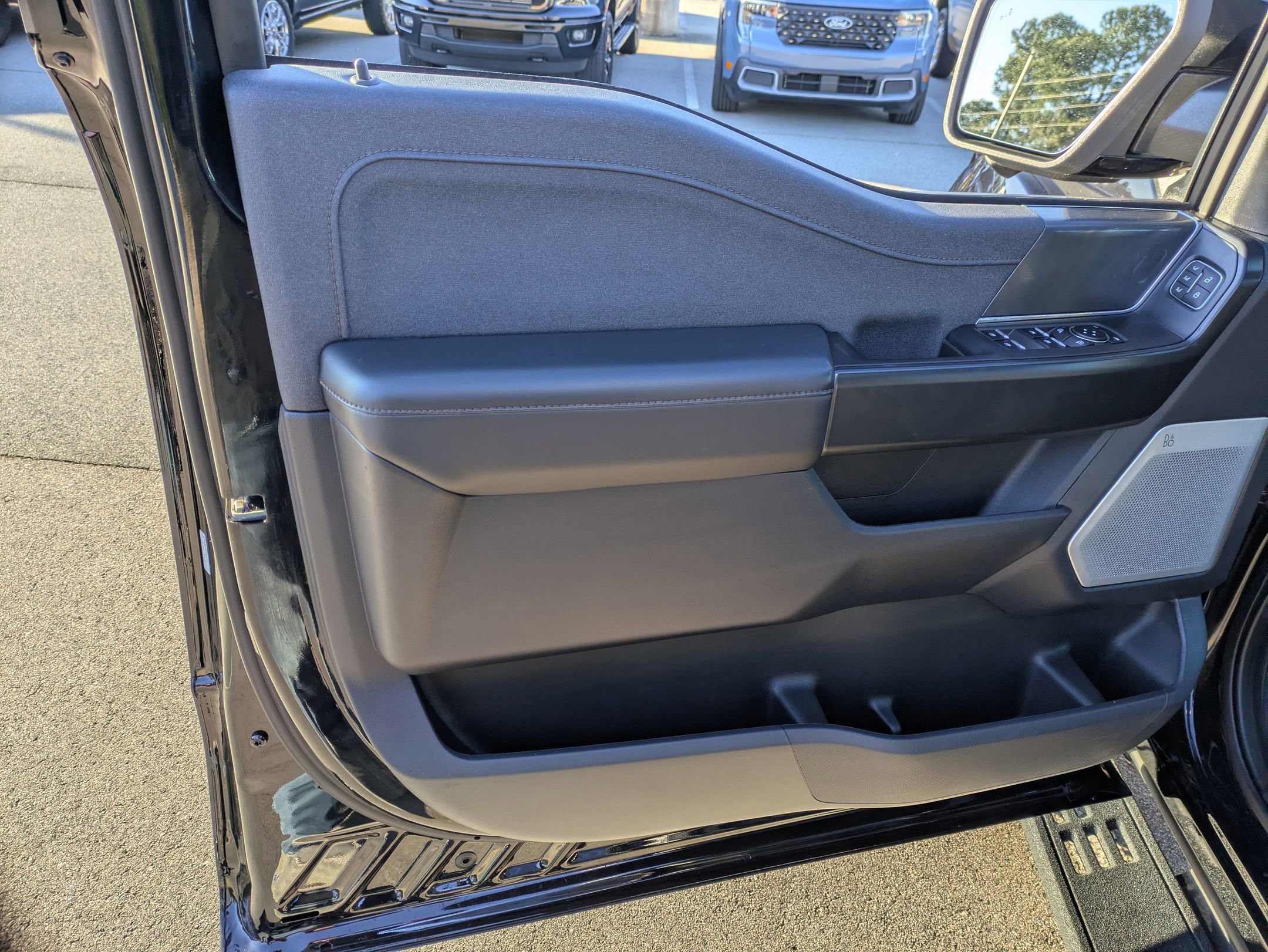 Certified 2023 Ford F150 Raptor image 18