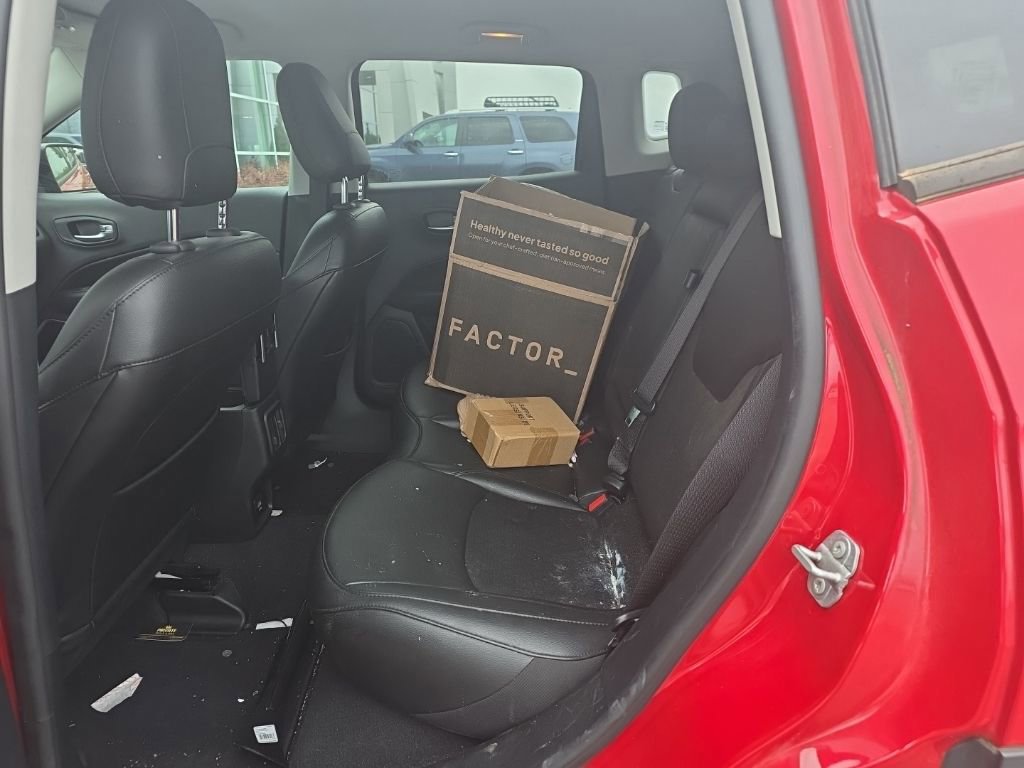 Used 2021 Jeep Compass Latitude image 9