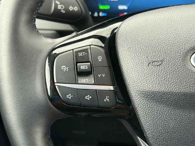 Certified 2025 Ford Escape Platinum w/ Premium Technology Package AWD/4WD image 19