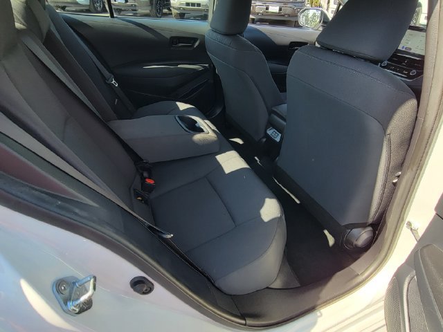 Used 2025 Toyota Corolla LE FWD image 18