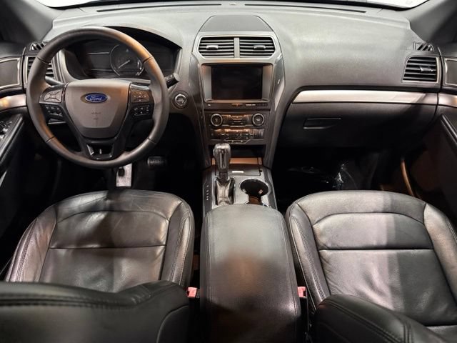 Certified 2018 Ford Explorer XLT w/ Equipment Group 202A FWD image 37