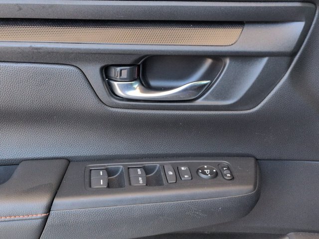 Used 2025 Honda CR-V Sport image 14
