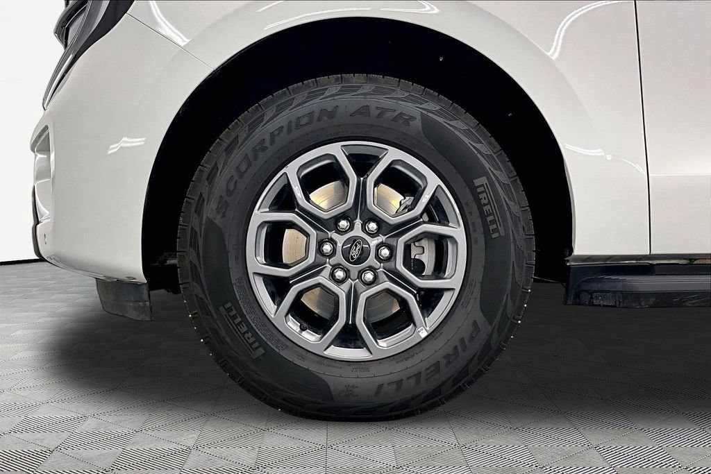 Certified 2025 Ford Expedition Max Active AWD/4WD image 9