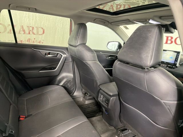 Used 2022 Toyota RAV4 Limited image 19