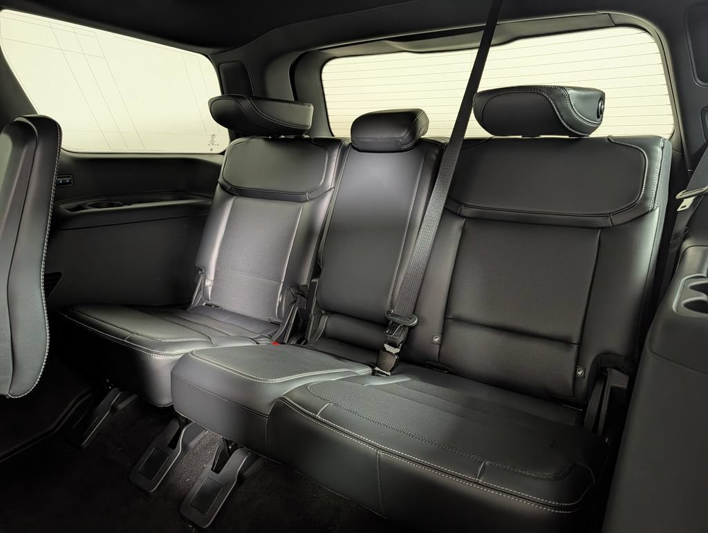 Certified 2025 Ford Expedition Platinum w/ Stealth Performance Package AWD/4WD image 13