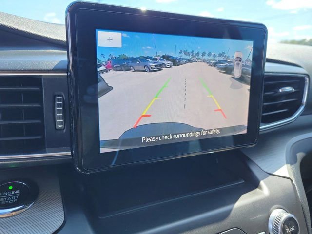 Certified 2020 Ford Explorer XLT w/ Equipment Group 202A image 32