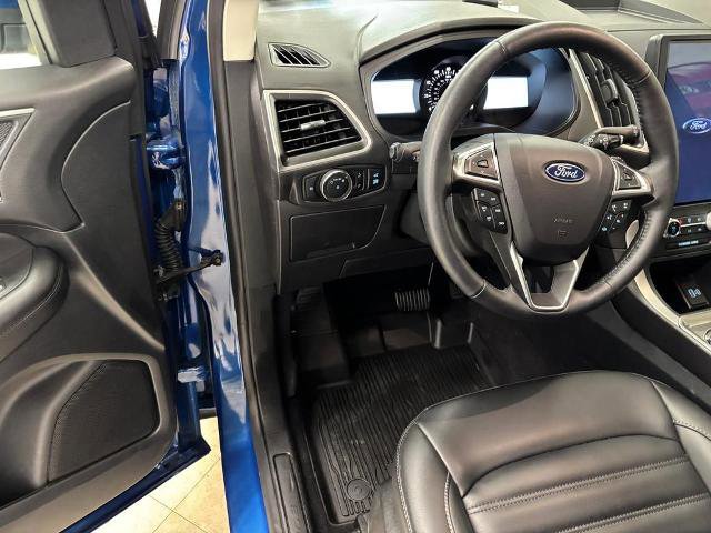Certified 2024 Ford Edge SEL w/ Convenience Package AWD/4WD image 9