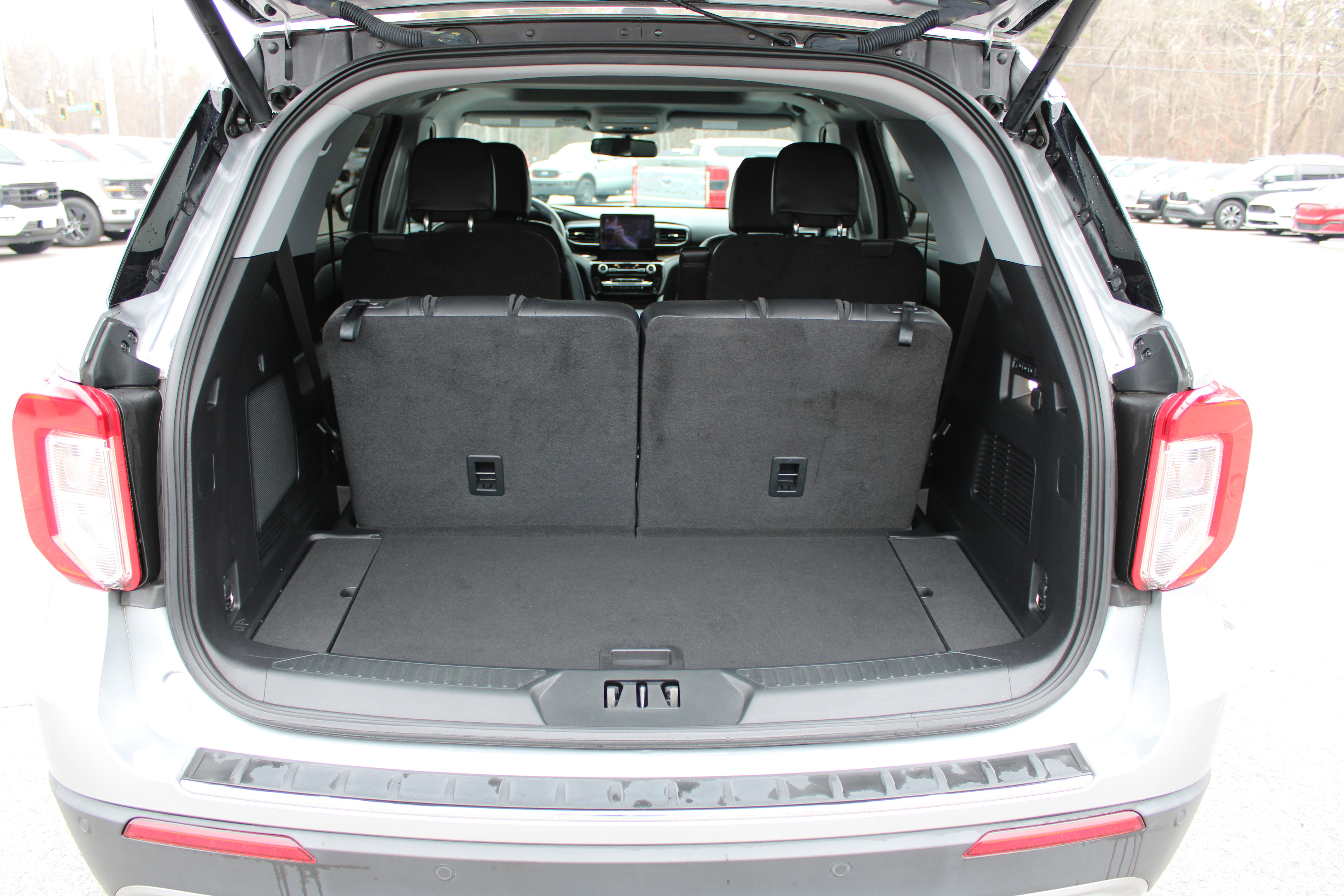 Certified 2021 Ford Explorer Limited w/ Equipment Group 301A image 14