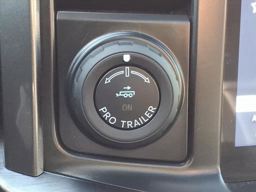 Certified 2023 Ford F150 Lariat w/ Equipment Group 502A High image 15