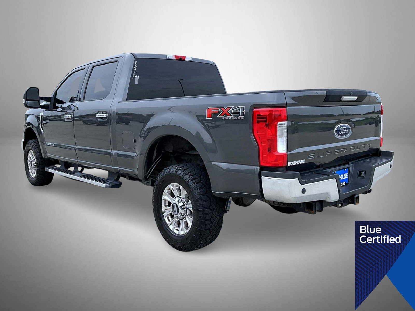 Certified 2019 Ford F250 XLT w/ XLT Premium Package AWD/4WD image 7