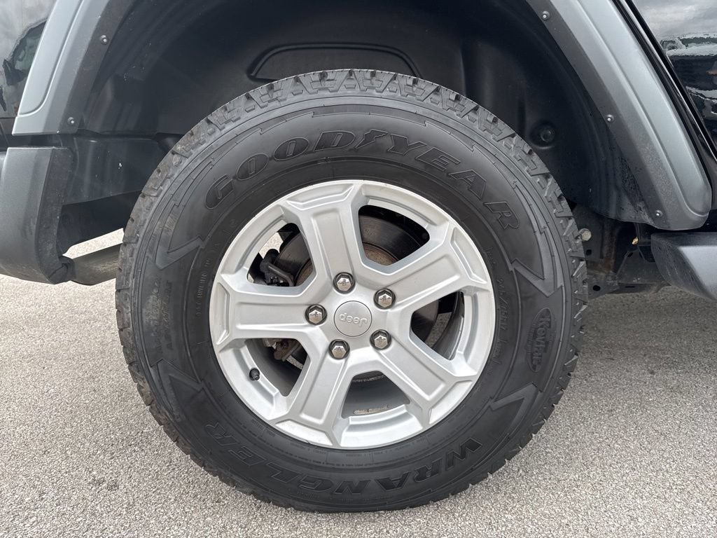 Used 2019 Jeep Wrangler Unlimited Sport S AWD/4WD image 13