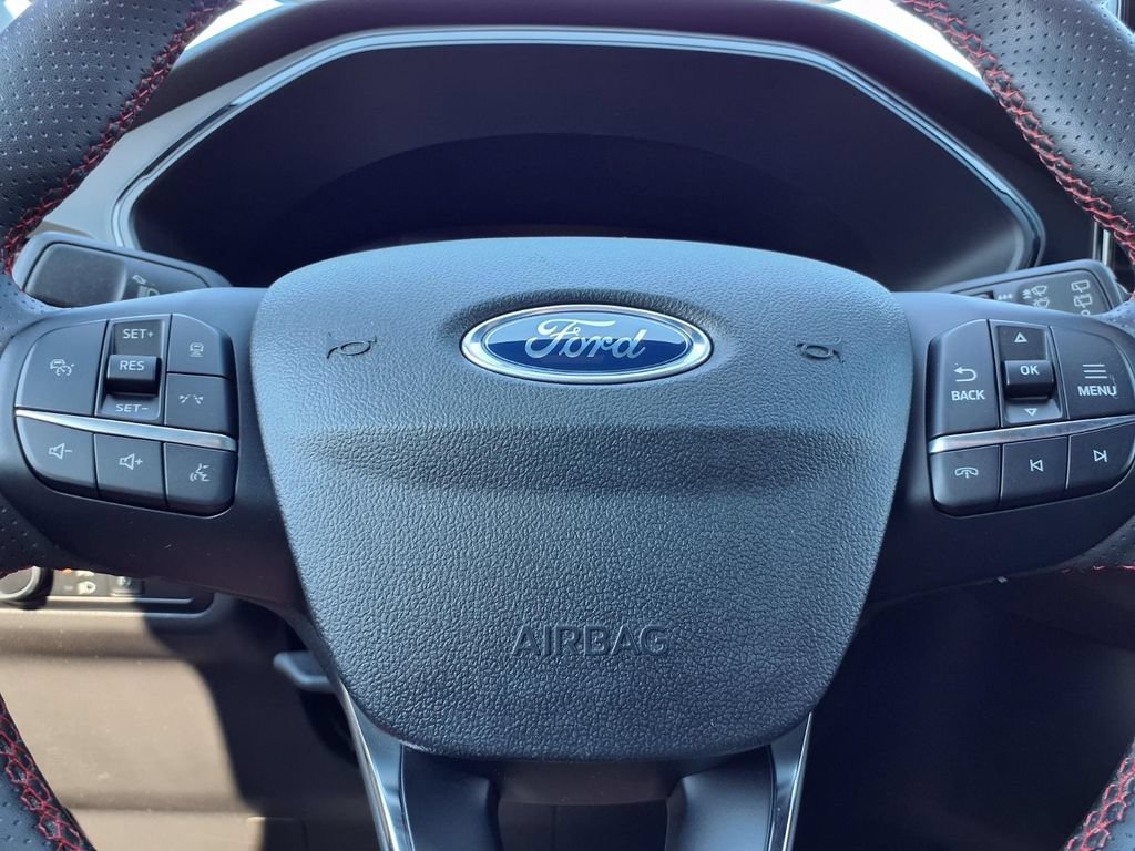 Certified 2023 Ford Escape ST-Line w/ Tech Pack #1 AWD/4WD image 16