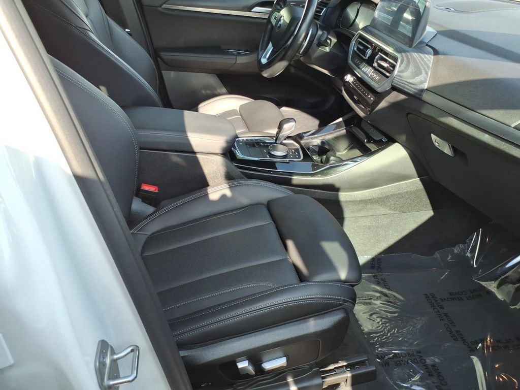 Used 2022 BMW X3 xDrive30i AWD/4WD image 6
