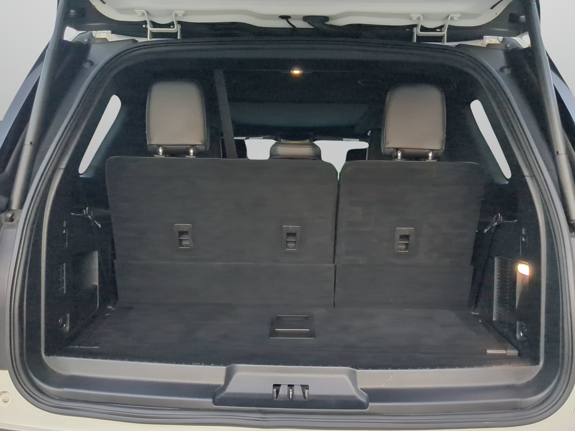 Certified 2021 Ford Expedition XLT RWD image 46