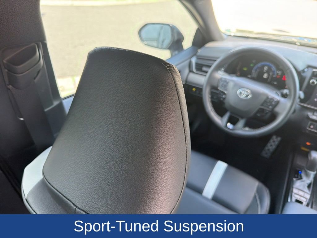 Used 2025 Toyota Camry SE w/ Multimedia Upgrade Package image 15