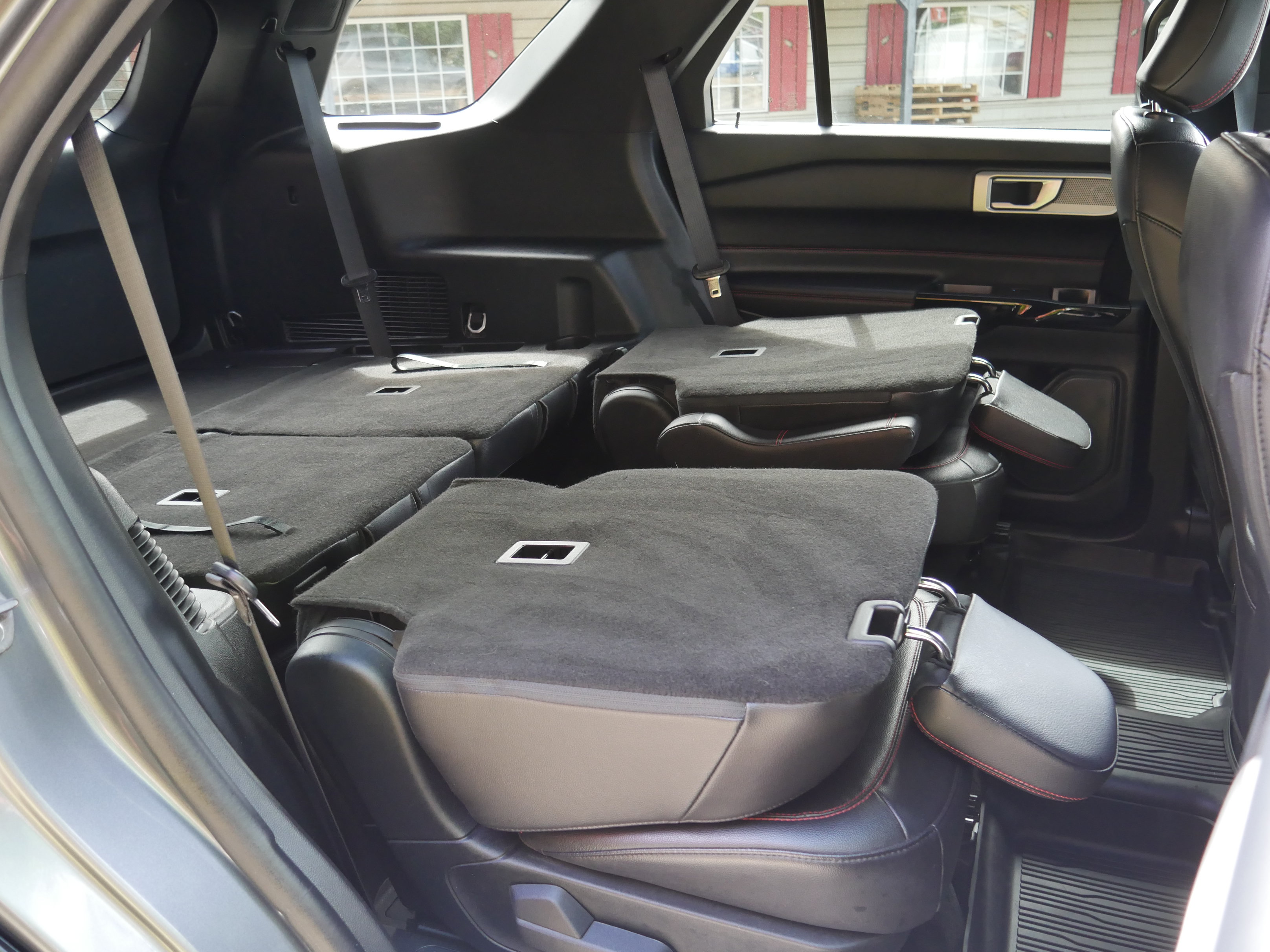Certified 2023 Ford Explorer ST-Line w/ Class IV Trailer Tow Package AWD/4WD image 19
