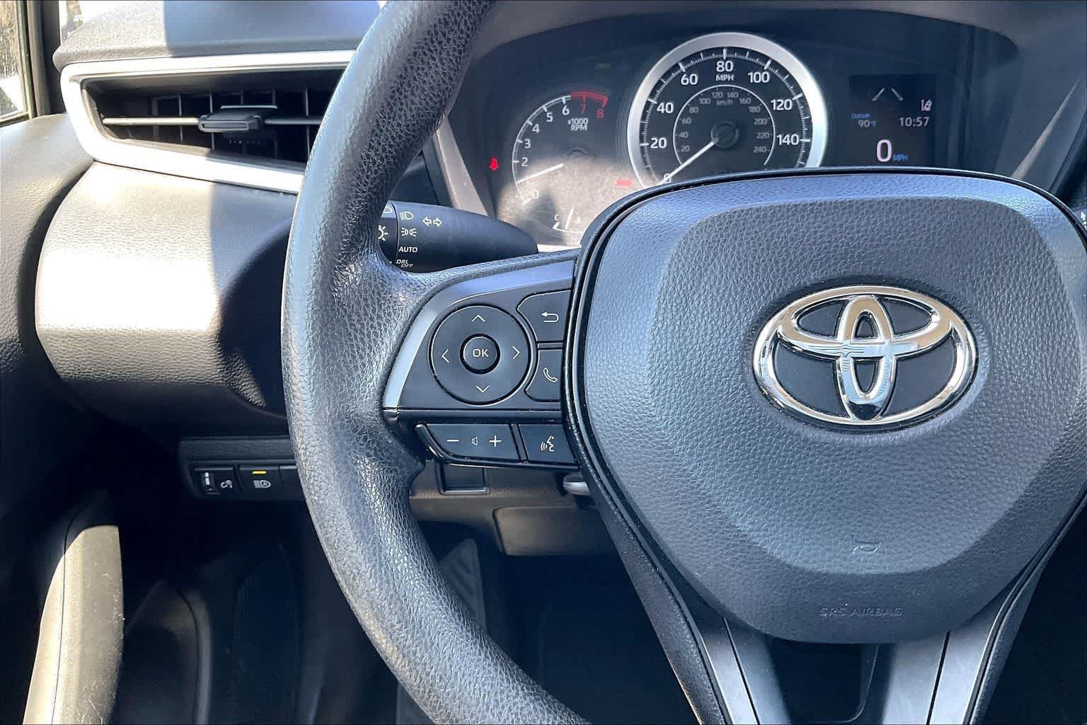 Used 2021 Toyota Corolla LE FWD image 24