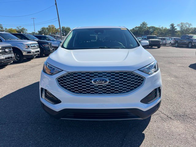 Certified 2024 Ford Edge SEL w/ Convenience Package AWD/4WD image 2
