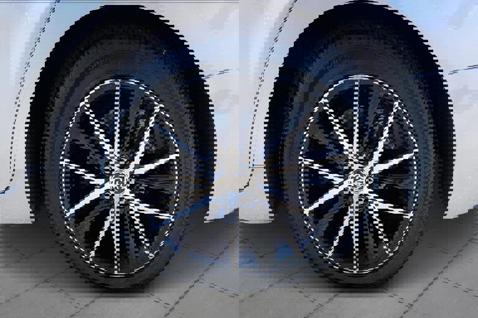 Used 2023 Toyota Camry SE image 13