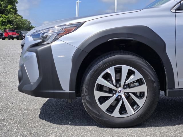 Used 2024 Subaru Outback Premium AWD/4WD image 9