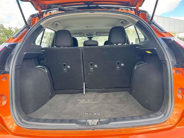 Used 2024 Nissan Kicks SV FWD image 11