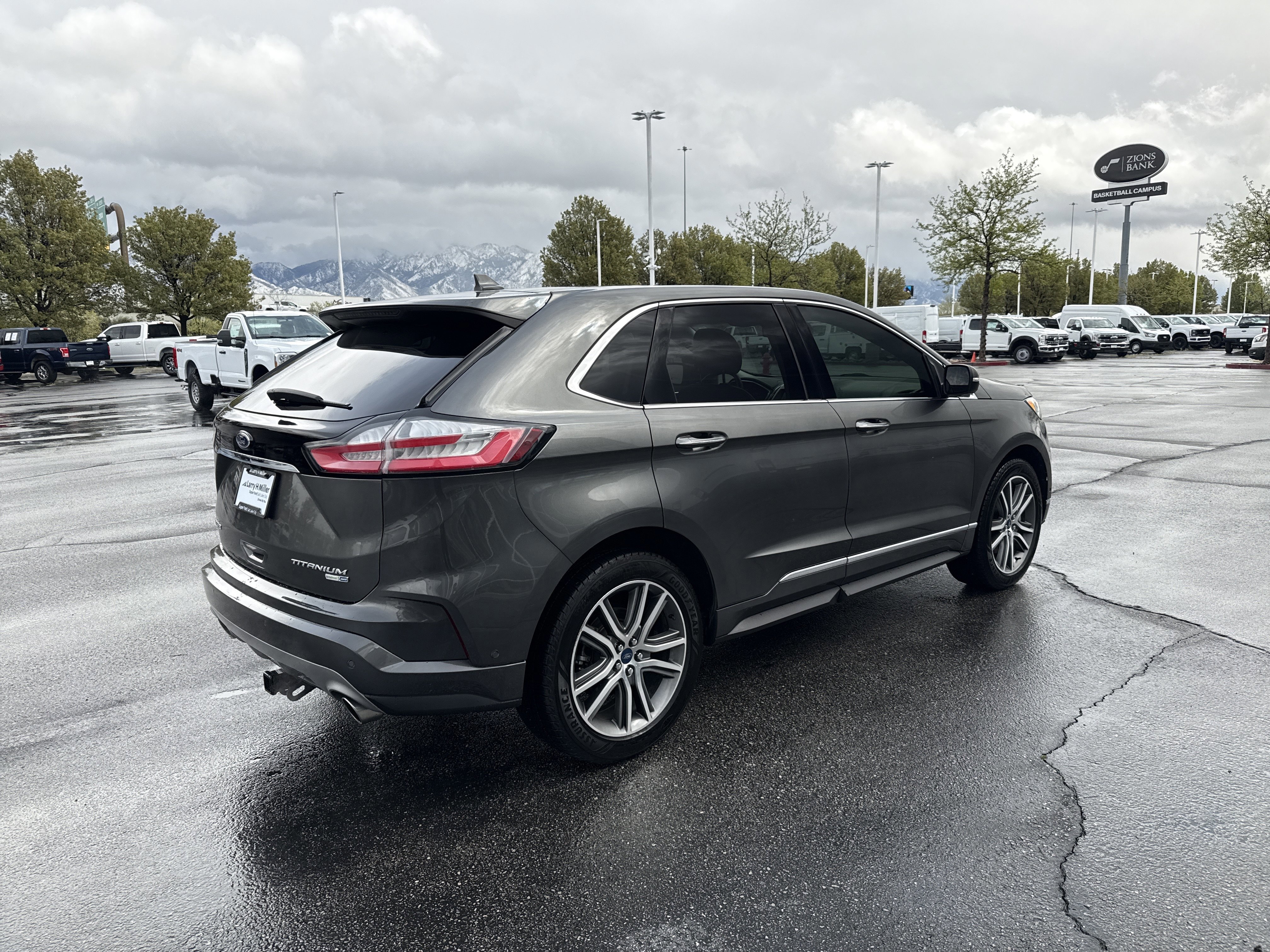 Certified 2019 Ford Edge Titanium w/ Equipment Group 301A image 5