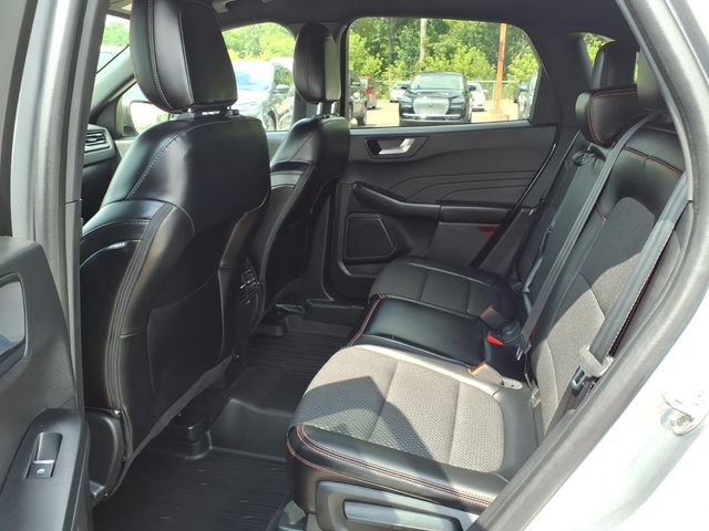 Certified 2024 Ford Escape ST-Line w/ Tech Pack #1 FWD image 9