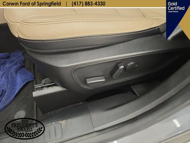 Certified 2022 Ford Escape SEL w/ Technology Package FWD image 36