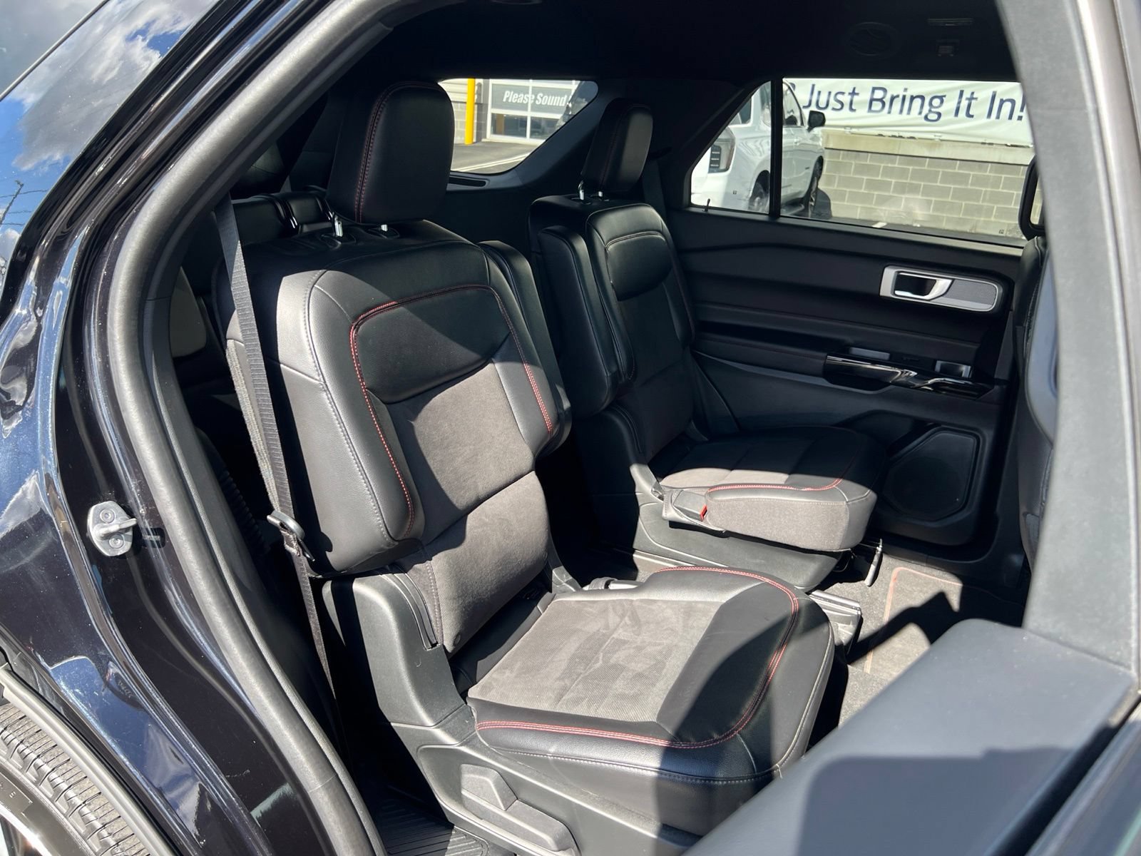 Certified 2023 Ford Explorer ST-Line AWD/4WD image 46