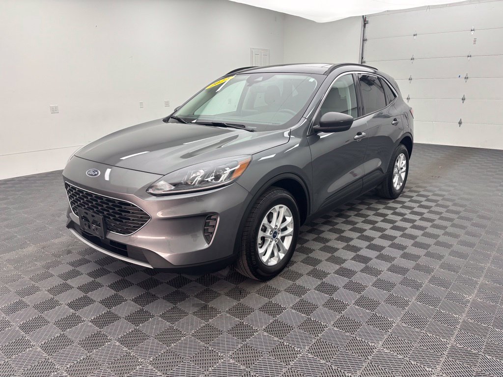 Certified 2022 Ford Escape SE w/ Convenience Package AWD/4WD image 2