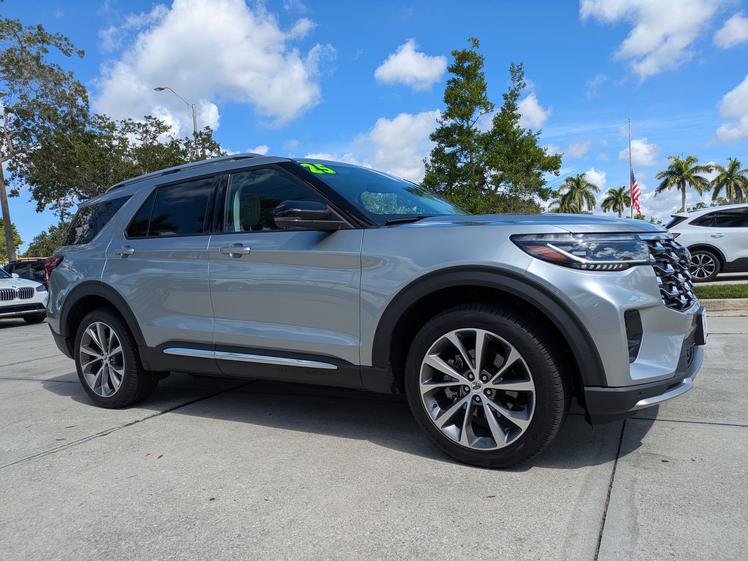 Certified 2025 Ford Explorer Platinum w/ Ultimate Package AWD/4WD image 2