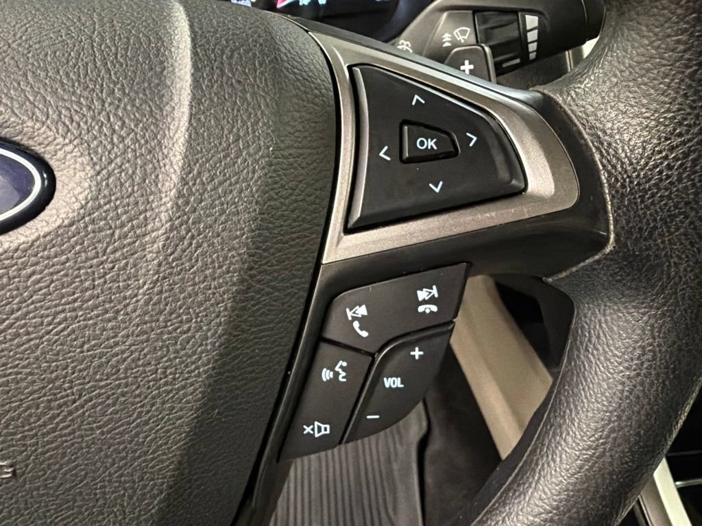 Certified 2018 Ford Fusion SE w/ Fusion SE Technology Package FWD image 18