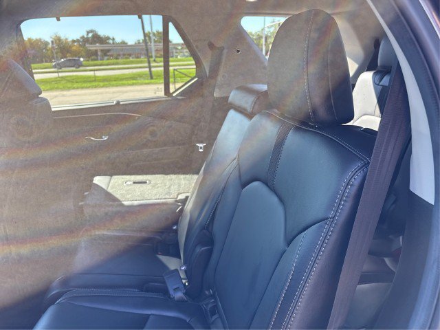 Used 2025 Honda Pilot EX-L image 10